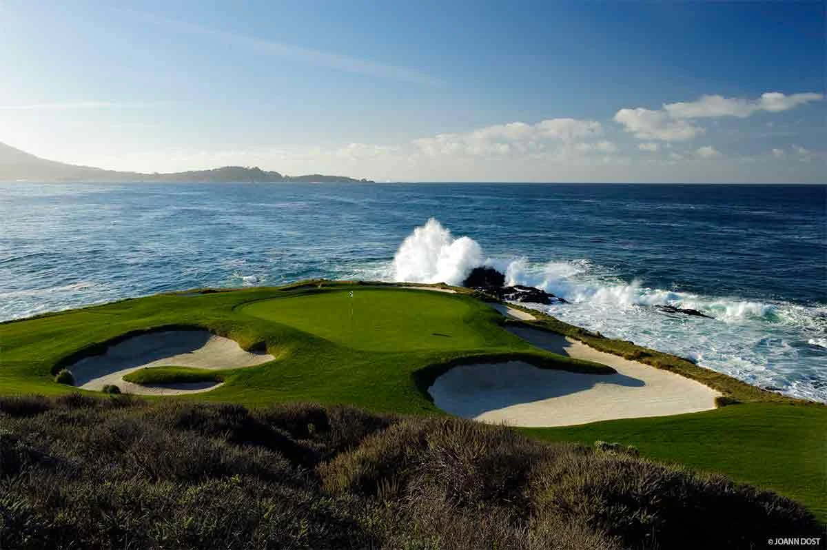 The famous oceanfront green at Pebble Beach Golf Links